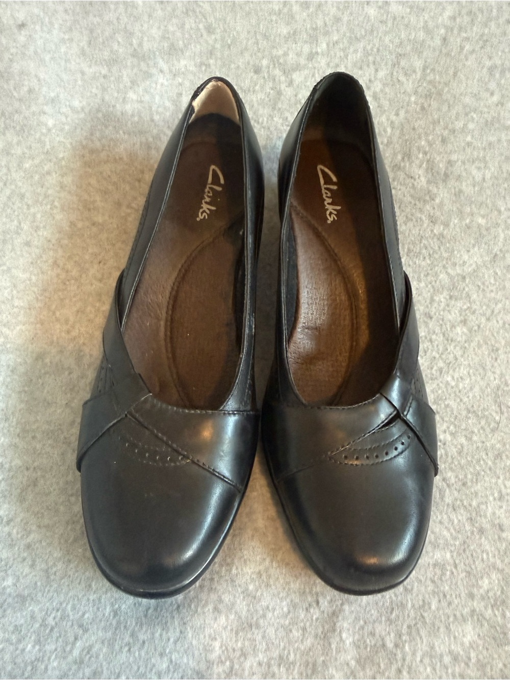 Clarks Black Leather Low Heel Slip-On Loafers